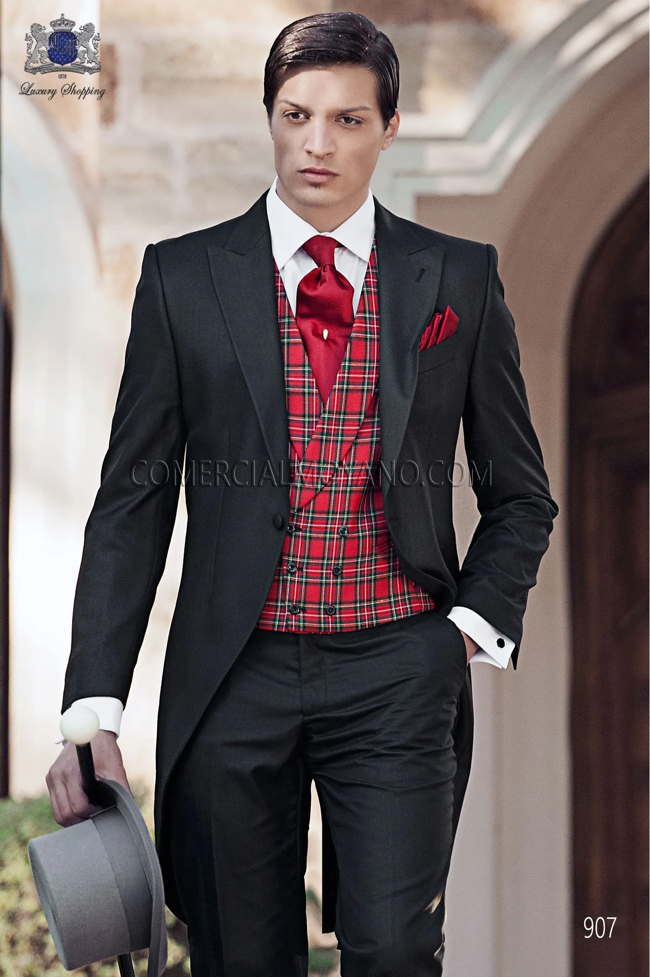 

2020 Black Red Plaid Vest Tailcoat Morning Slim Fit Party Suits Men Wedding Dress For Men Custom Made Tuxedo Groom Suit Blazer