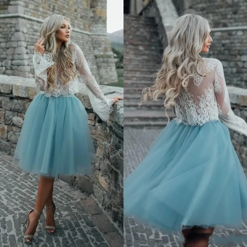 

2020 Vintage Two Pieces Bridesmaid Dresses Long Sleeves Ivory Lace Top Sky Blue Skirt Knee Length Two Pieces Formal Party Gowns