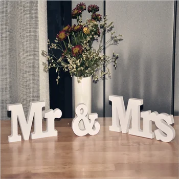 

Mr & Mrs English Letters 3pcs / Set Wedding Design Decoration Table Centrepiece Decor