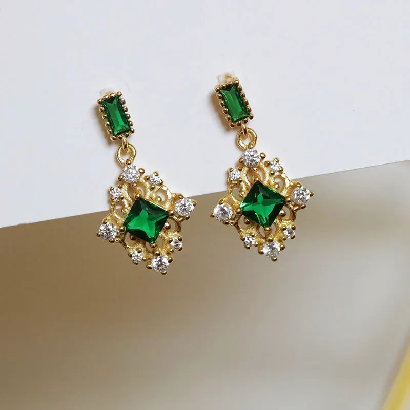Сережки из серебра 925 пробы, изумруд, зеленый циркон, Французский дворец, женские серьги-гвоздики, 925 серебро, для девушек, дизайн, хорошее ювелирное изделие - Цвет камня: Gold