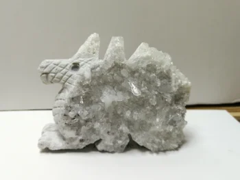 

183.00g；Natural crystal, crystal cluster mineral specimen, hand-carved dragon