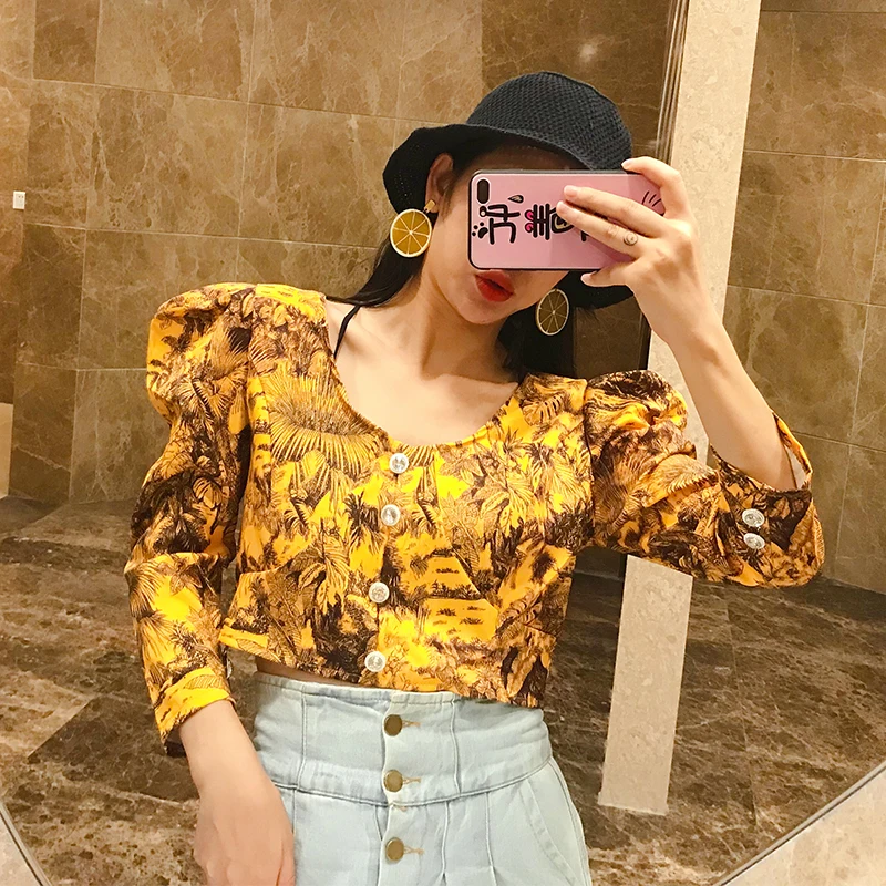 

Retro Printed Backless Shirt Women's Autumn 2019 V Collar Long Sleeve Fashion Short Crop Tops H914