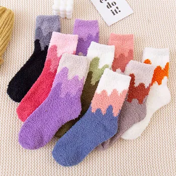 

1Pairs Fashion Winter Plush Warm Socks Women Animal Print Plush Middle Tude Socks Home Casual Stockings chaussette femme