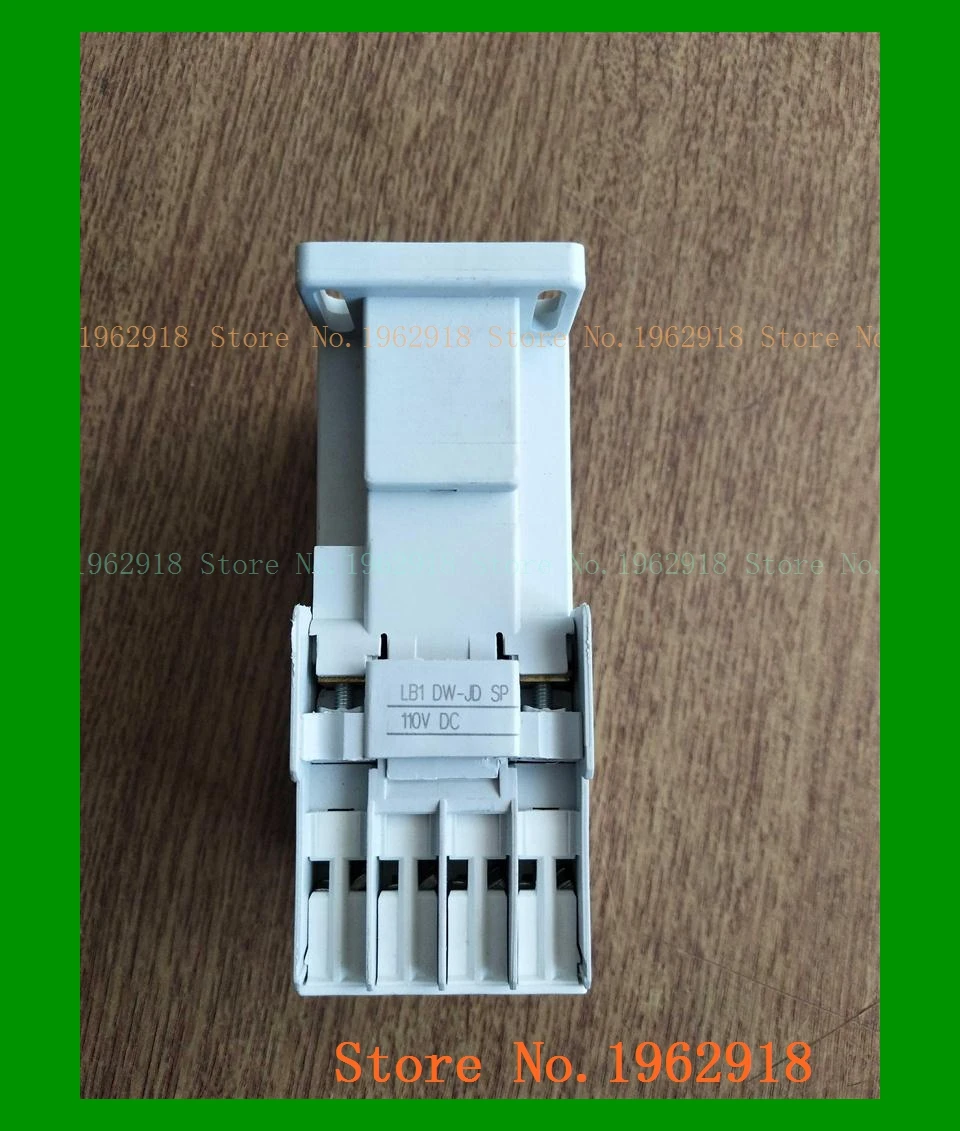 

RL4R-40E 110VDC