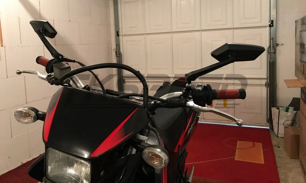 Руль мотоцикла зеркало боковое зеркало универсальные зеркала заднего вида для Honda Yamaha Suzuki Kawasaki KTM Moto Benelli черный