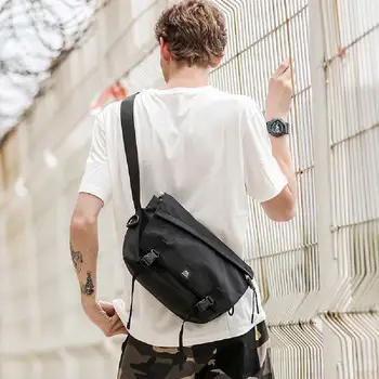 

Solid Color Crossbody Bag Street Fashion Shoulder Bag for Men And women Simple Dead Fly Canvas Tooling Messenger bag
