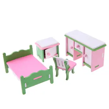 

Dollhouse Furniture Double Bed with Pillows and Blanket Wooden Doll Bathroom Furniture Dollhouse Miniature Kids Child Play Toy