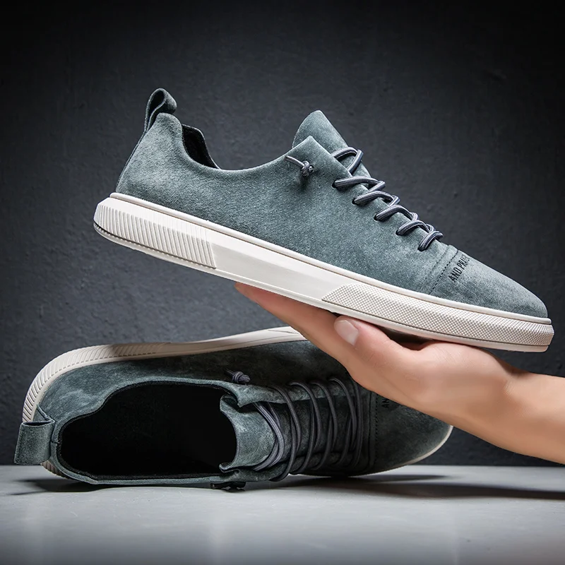 Men Sneakers Suede Leather Designer Vintage Sneakers Men British Style Low Top Casual Flat Shoes Lace Up Wild Casual Tide Shoes