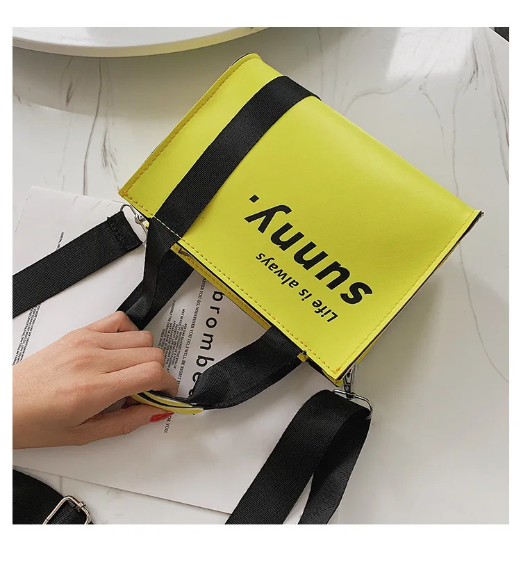 Fashion Korean Version Women Graffiti Printed Small Square Bag Shoulder Messenger Bag Female
