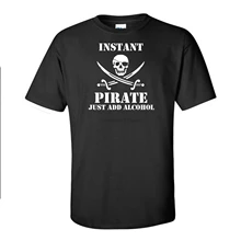 פיראטים-T חולצה-מיידי פיראטים רק להוסיף אלכוהול-מצחיק-תחפושת-שחור-T- חולצה(China)