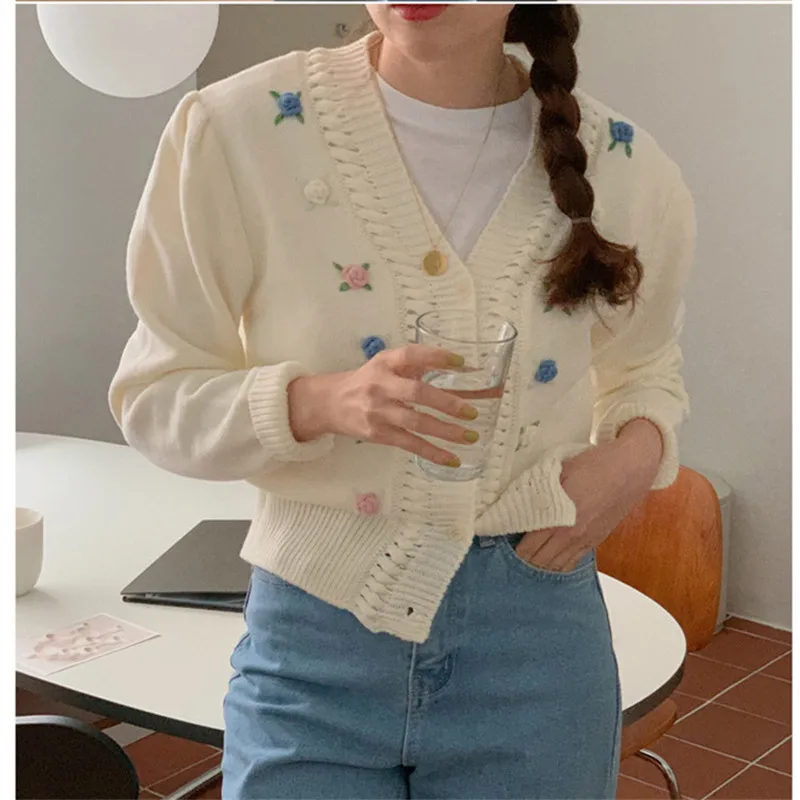 

Fashion Design Loose Casual All-Match Heavy industry Embroidery Flowers Knitted Cardigan Sweater 2020 New