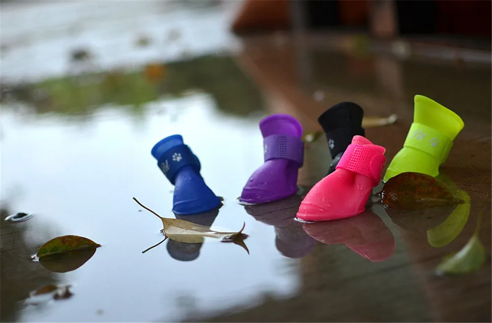 4pcs-Pet-Dog-Shoes-Waterproof-Rain-Pet-Shoes-for-Dog-Puppy-Rubber-Boots-Candy-Color-Puppy (45)
