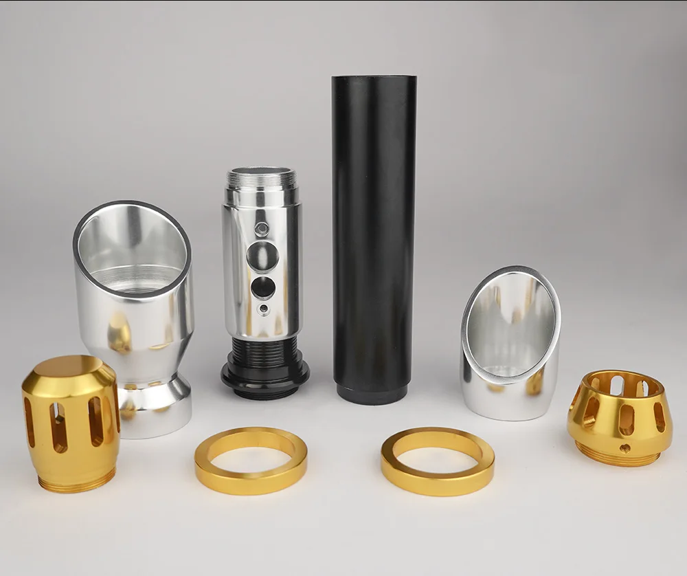 リアルな金属製ライトセーバー　ハンドメイド品　光や音は出ません リアルな金属製ライトセーバー ハンドメイド品 光や音は出ません