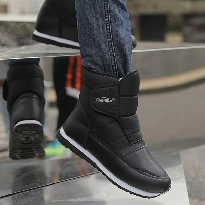 Winter anti-slip waterproof light comfortable comfortable warm wool snow boots men cotton shoes short boots in the elderly shoes