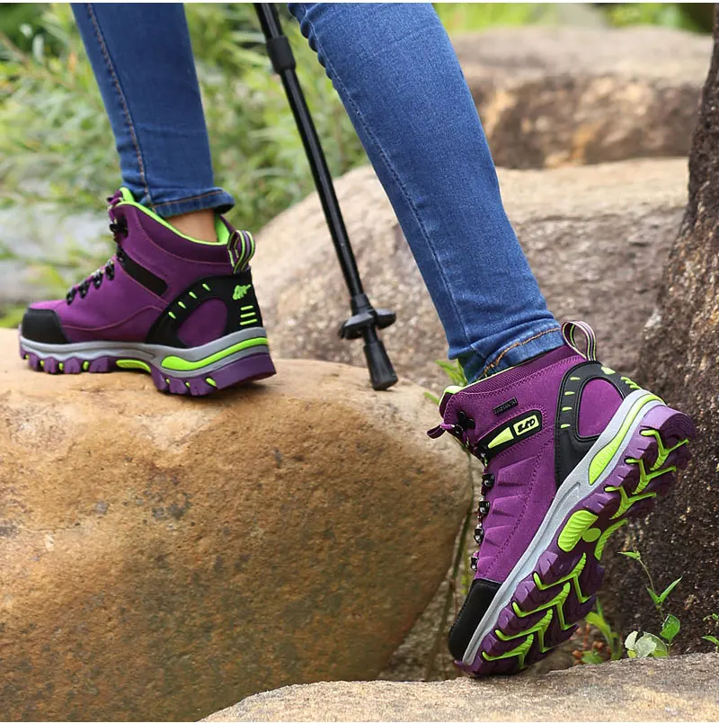 outdoor-hiking-boots-for-men-and-women (17)