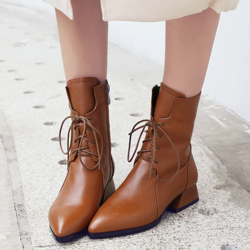 LZJ/коричневые женские ботильоны из натуральной кожи с острым носком женские ботильоны на низком квадратном каблуке; сезон весна-осень; Zapatos De Mujer - Цвет: Brown single
