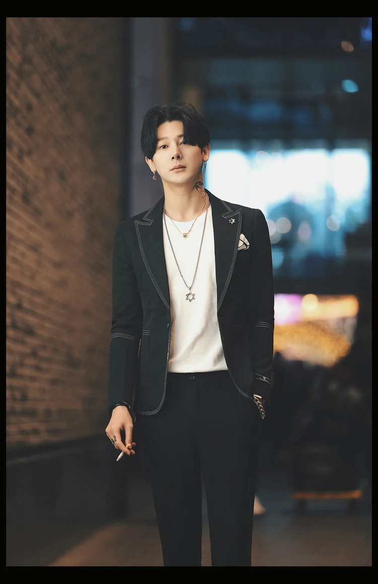 Маленький костюм мужской тонкий корейский вариант красивой личности Британский тренд Повседневный Свадебный костюм для жениха мужская куртка