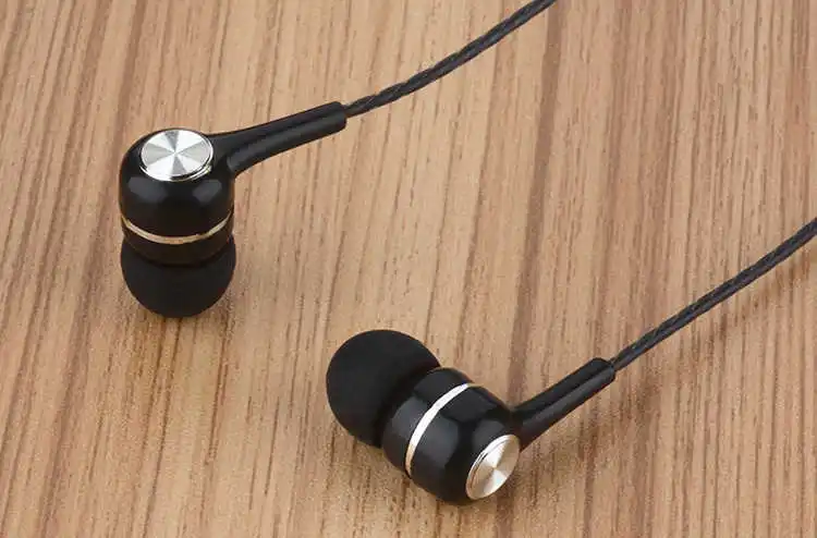 earphones
