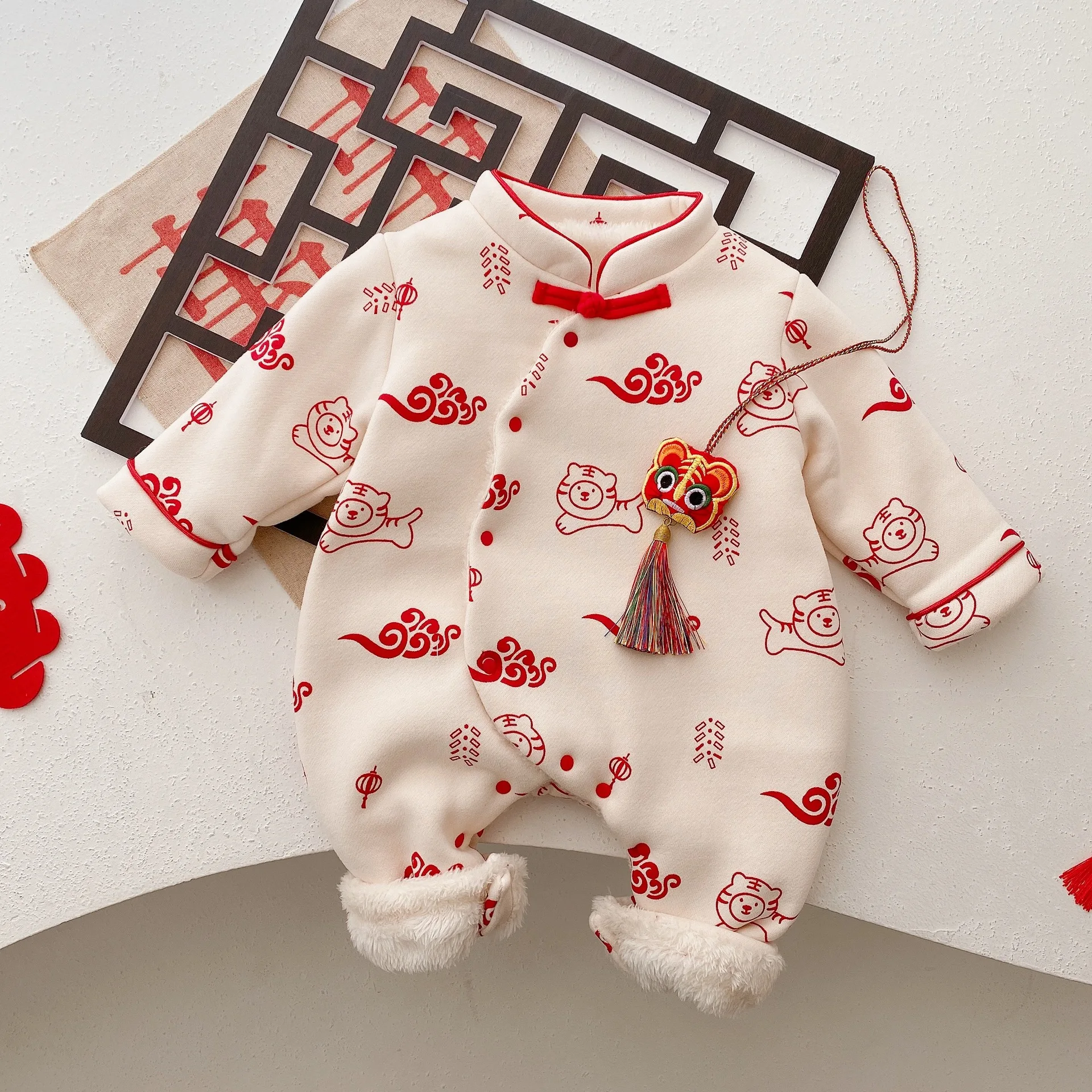 Baby Chinese Traditional Clothes Plus Velvet Thicken Warm Winter Infant Outwear Unisex Newborn Boy Girl Rompers For New Year Baby Bodysuits classic