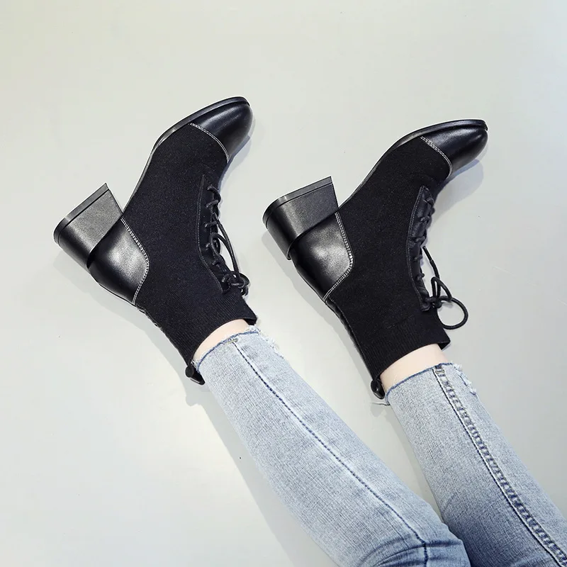 

2019 New Style Korean-style Winter Hight-top Lace up Front Chunky-Heel Martin Boots round-Toe Versatile Fashion Solid Color Wome