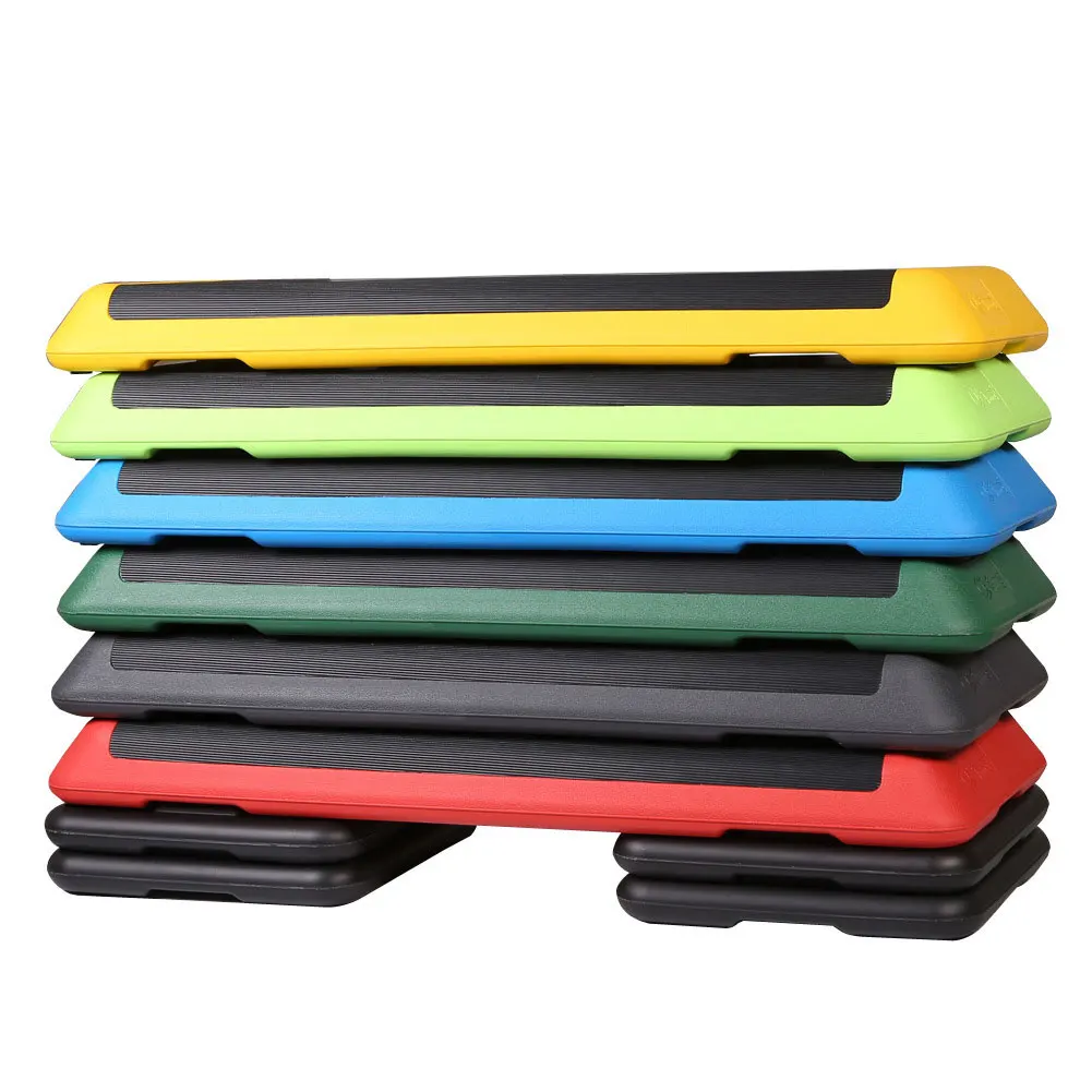 - Adjustable Aerobic Step Fitness Exercise Step Platform 43 Aerobic Training Stepper with 4 Risers for Gym Home Workout