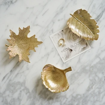 

Metal storage tray jewelry display tray ginkgo leaf necklace ring earrings cosmetic tray home decoration storage box LB52903