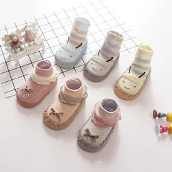 Chaussettes de sol et couvre chaussettes pour nouveau né garçon, accessoires antidérapants à fond souple, chaussures plates pour enfants, premiers pas 