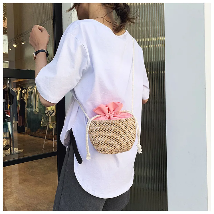 Petit sac bandoulière en osier