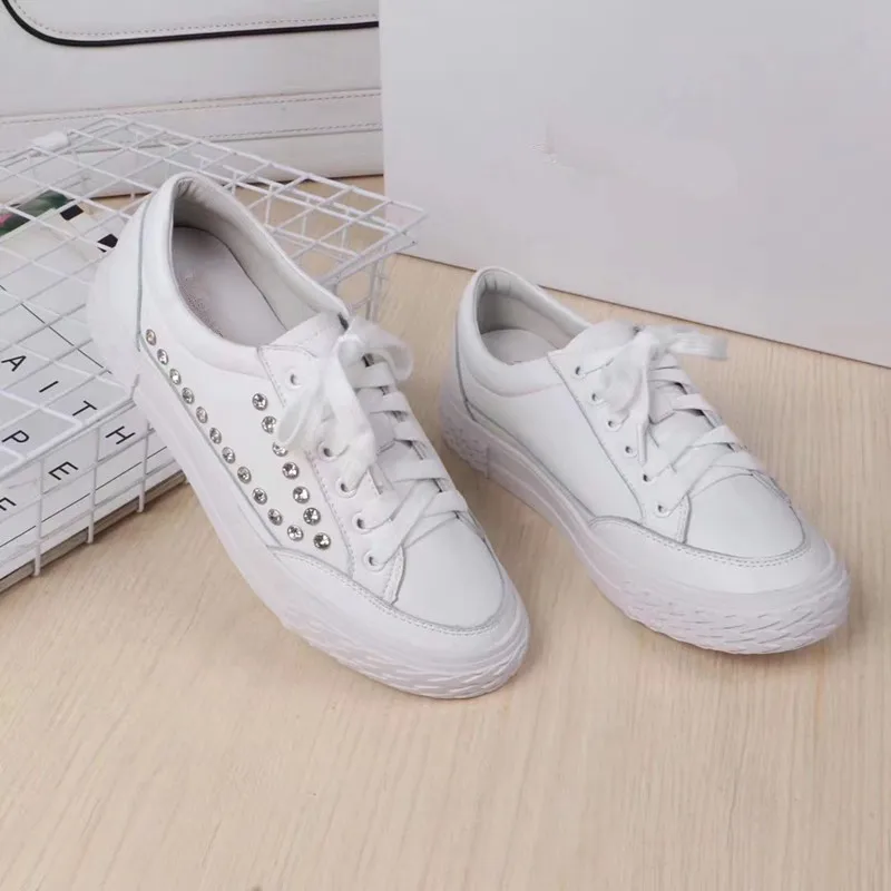 women Genuine Leather Lace-up Casual shoe women luxury shoe Flat bottom Sneakers