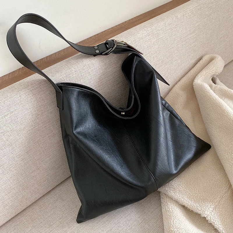 

Solid Color PU Leather Shoulder Bag For Women 2019 Solid Color Handbags Lady Simple Travel Hand Bag High Capacity