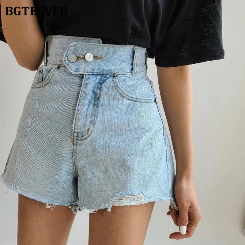 high waisted double button shorts