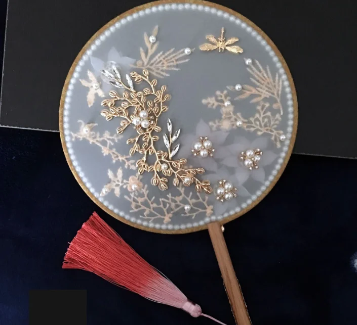 Vintage Chinese Jewelry Decorative Fans Classical Palace Fan Pearls Beaded Metal Bridal Round Hand Fan Wedding Accessories LF818