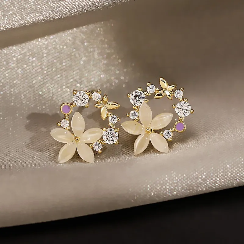 

Korean Earrings Fashion Jewelry Statement Earrings Simulation Pearl Flower Butterfly Stud Earrings For Women Oorbellen Wholesale