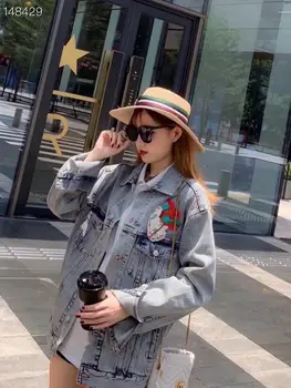 

2020 Women Vintage Luxury Design Denim Jackets Coats Girls Fashion Runway Outwear / Animal / Skulls Embroidery Light Blue Jacket