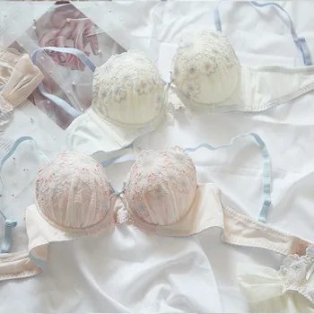 

Sostenes De Mujer Thin Girly Cute and Sweet Embroidered Hollow Bra Set Without Steel Ring Sujetadores Para Mujeres Biustonosz