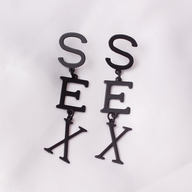 Fashion English Letter SEX Long Drop Earring Black Green Red Color Spray Metal Exaggerated Party Jewelry Gift Drop Shipping