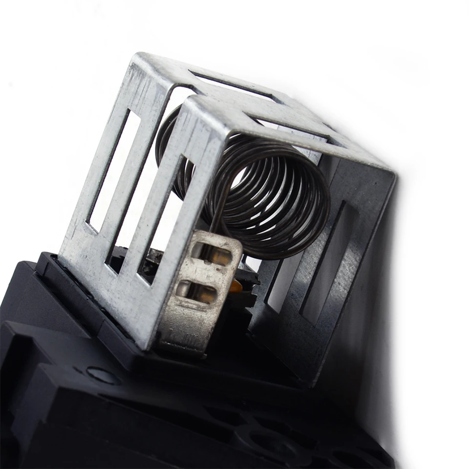 Resistenza Ventola Radiatore Per Citroën C2 C3 C4 C5 DS3 E Peugeot 207 208 508 – Ricambio 9827870080