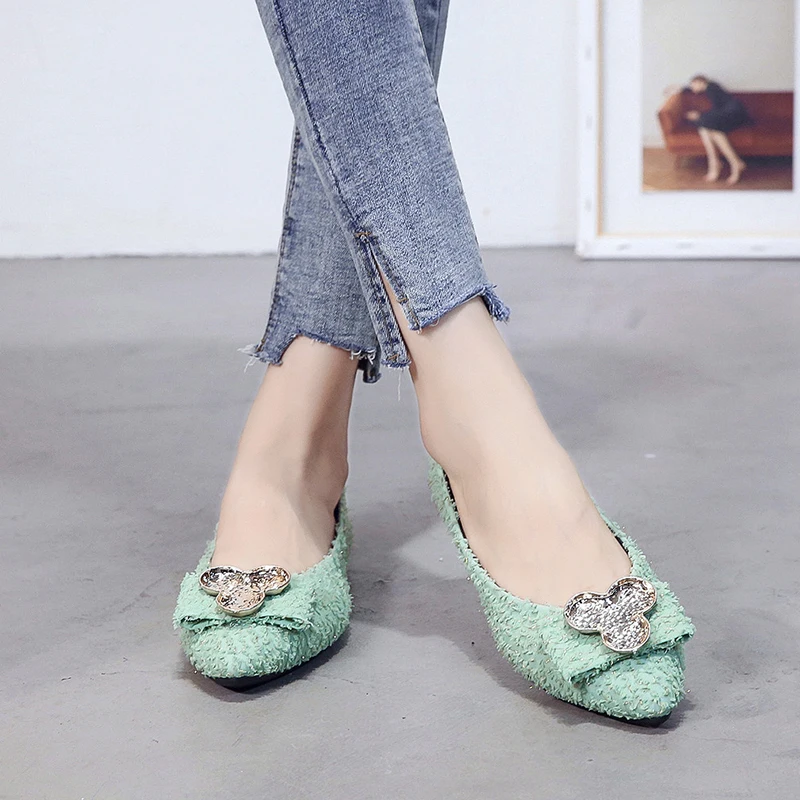 

Fashion solid color Flat shoes Elegant and simple Flower decoration Loafers Soft and comfortable spring Single shoes U25-50