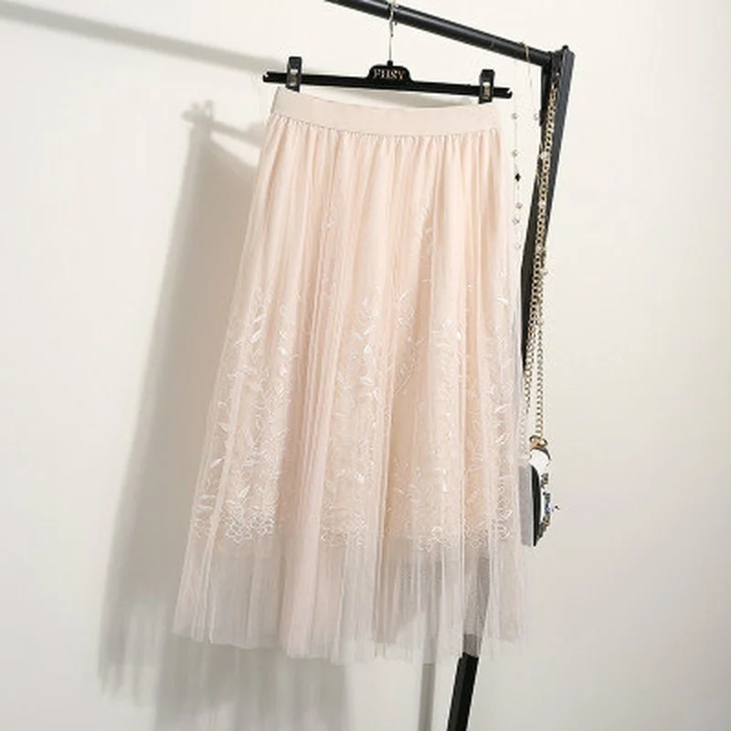 apricot Floral Embroidery Lace Mesh Skirt Women Elegant Tulle Long Pleated skirt Women Midi Skirt Hot Sale winer spring autunm skirt - Цвет: apricot
