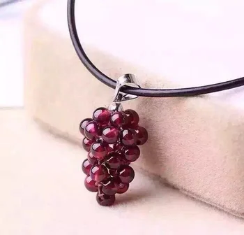 

Drop shipping Natural crystal garnet grape pendant female beauty skin care pendant necklace free shipping
