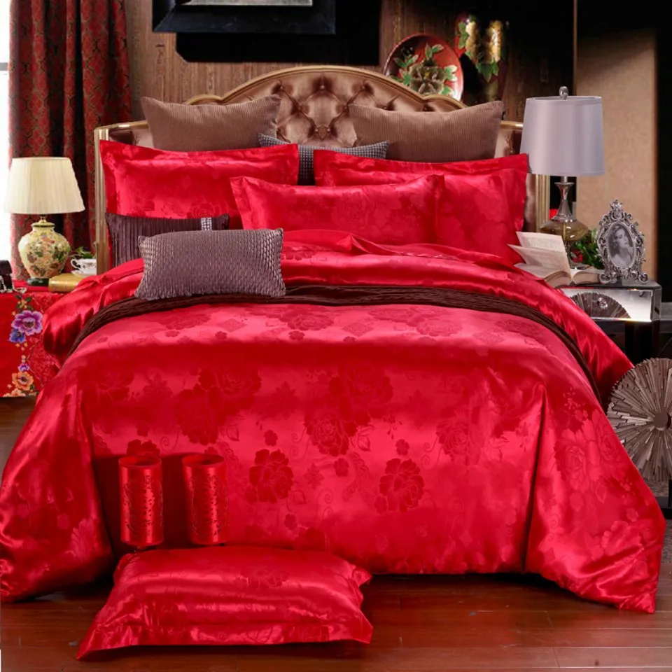 

Red Wedding Couple Luxury Silk Satin Bedding Set 2/3pcs Single Twin Size Comforter Quilt Duvet Cover Pillowcases No BedSheet