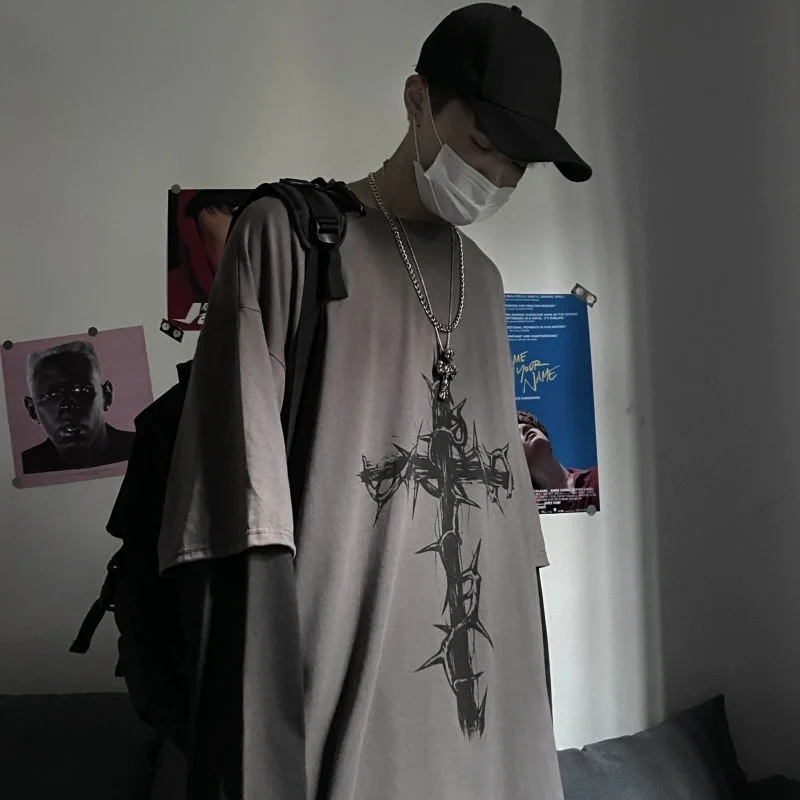 Autumn new trend dark hip-hop cross printing loose large size fake two-piece long-sleeved T shirt for men and women