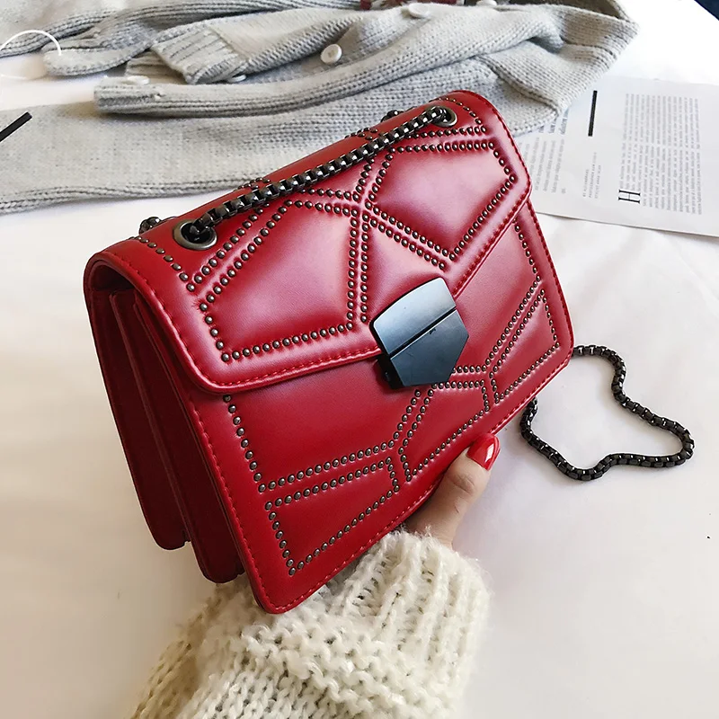 Винтажные кожаные сумки через плечо для женщин, сумка для путешествий, модная сумка на цепочке с заклепками и замком, маленькие сумки через плечо, женская сумка - Цвет: Красный