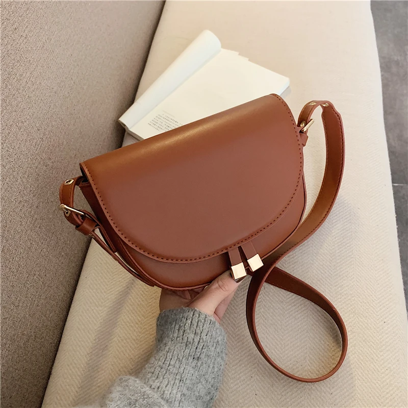 

Half Moon Tassel Women's Designer Handbags PU Leather Women Totes Ladies Shoulder bag Fashion Crossbody Messenger Bags Brown