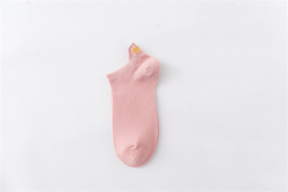 Schicke neue Damen stickerei Krone schöne Harajuku atmungsaktive retikulierte ausgehöhlte weiche Baumwoll-Mesh-Söckchen – Detail 39