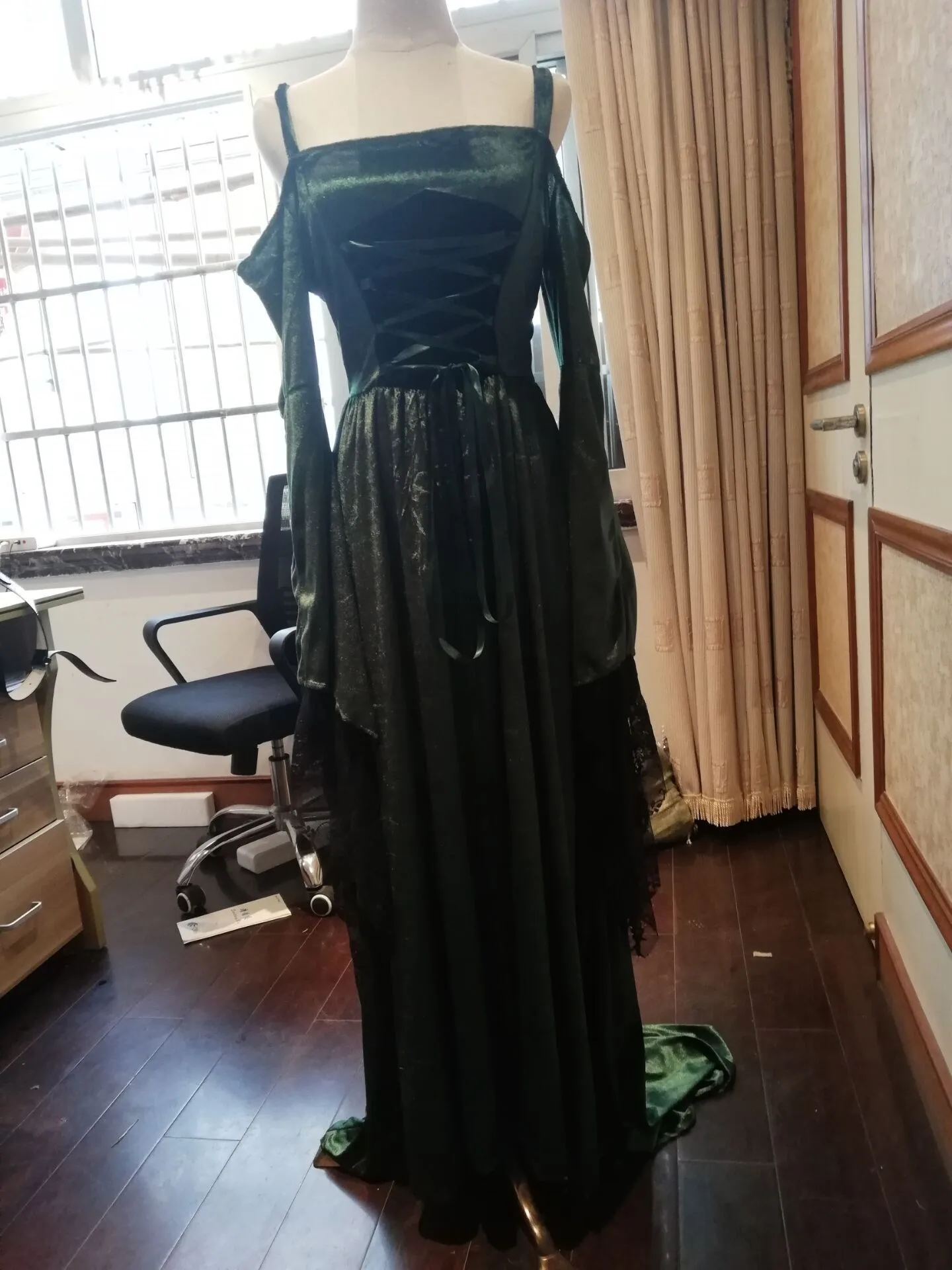 aeProduct.getSubject()