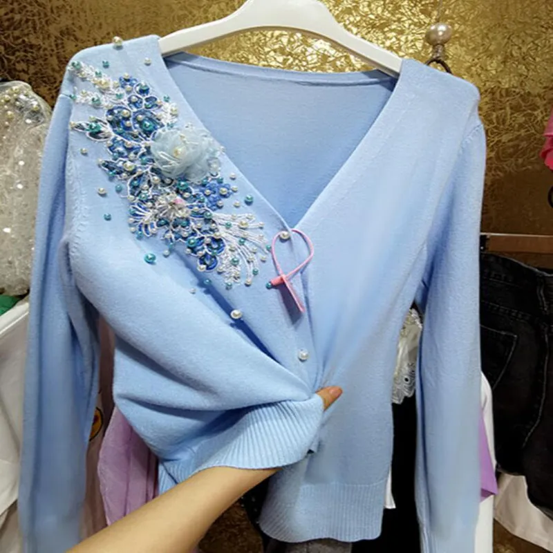 

Женский трикотажный кардиган с V-образным вырезом и блестками