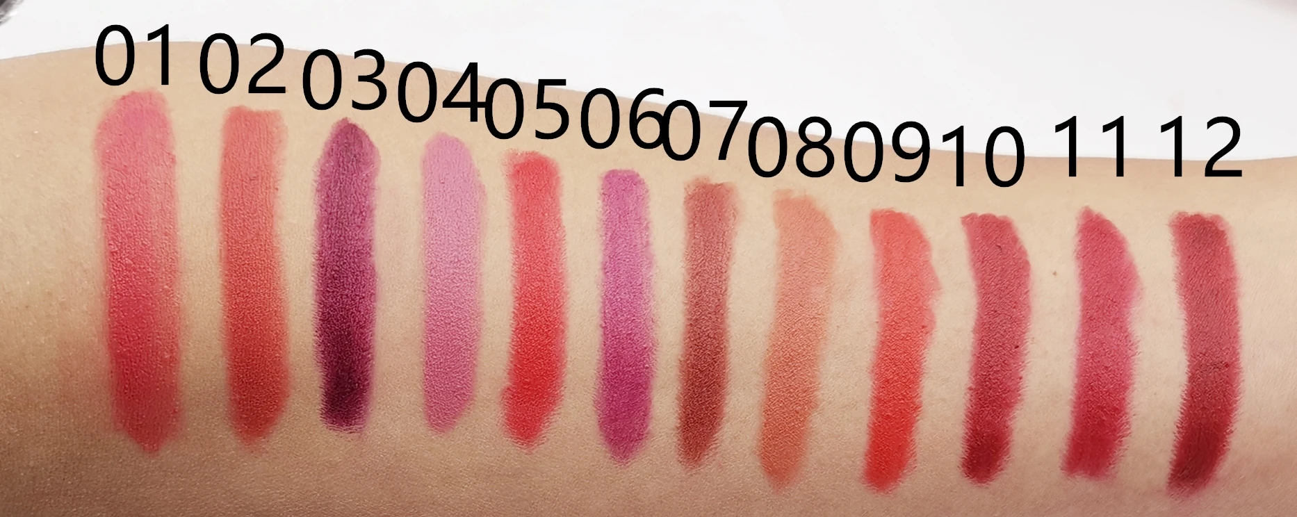 HUXIABEAUTY makeup maquillaje it cosmeticos lip tint make up glossier nude matte red lipstick