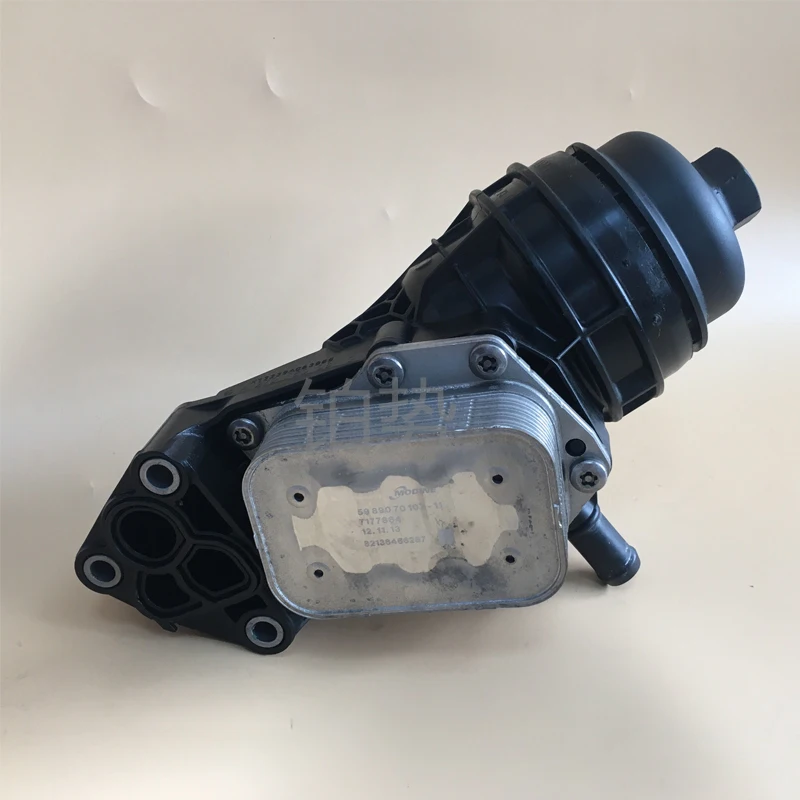 

Car Engine oil filter housing 2012-mer ced esb enzCL A180 CL A200 CL A250 CL A220 W117 W246 oil filter seat oil radiator