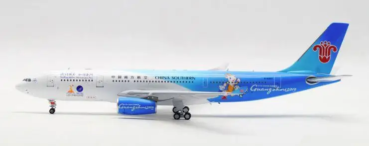 Inflight Китай SOUTHERN AIRBUS A330-200 B-6057 1/200 литой под давлением модель самолета